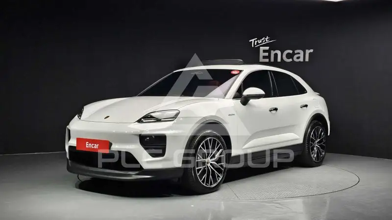 2025 Porsche Macan