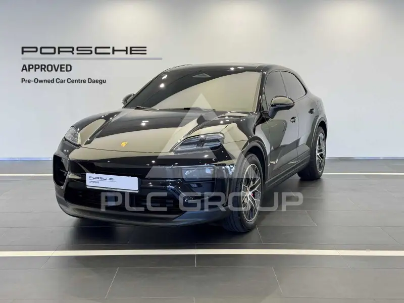 2025 Porsche Macan