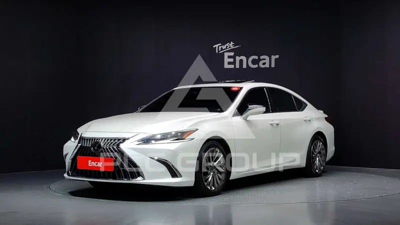 2025 Lexus ES