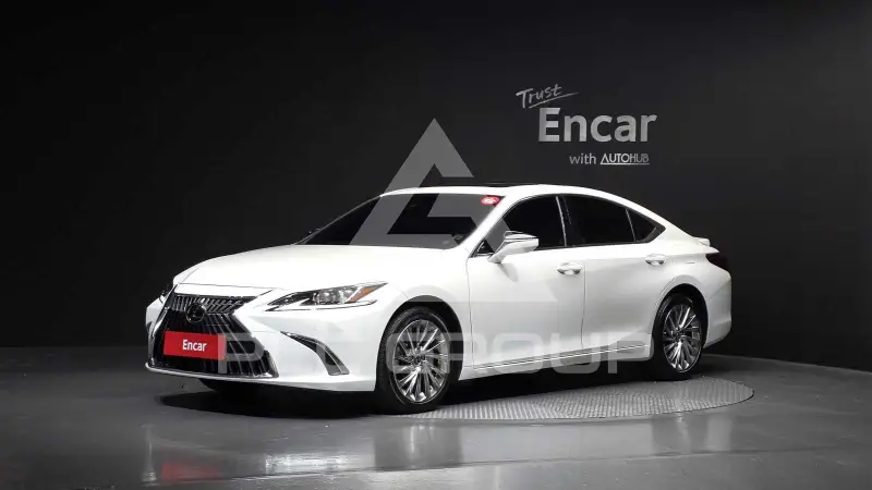 2025 Lexus ES