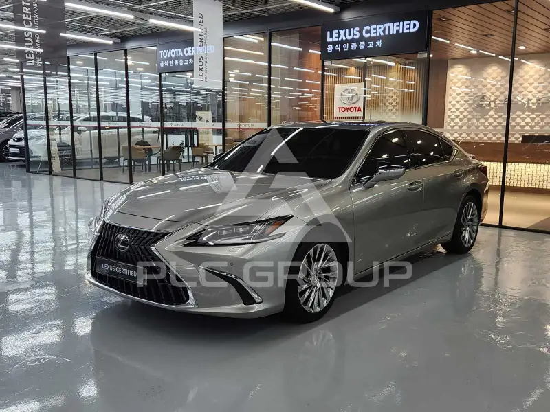 2025 Lexus ES