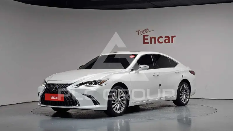 2025 Lexus ES