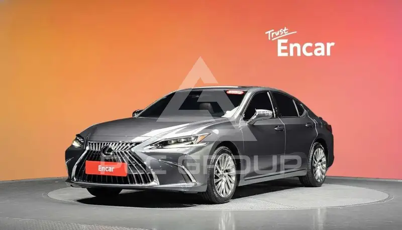 2025 Lexus ES