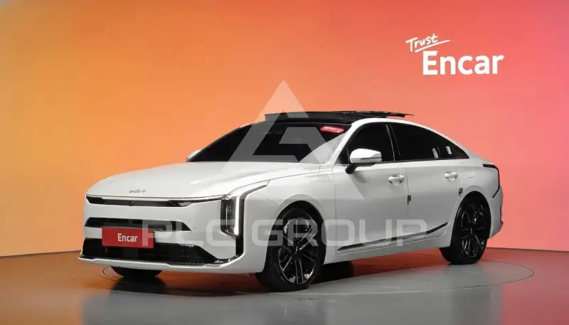 2025 KIA K8