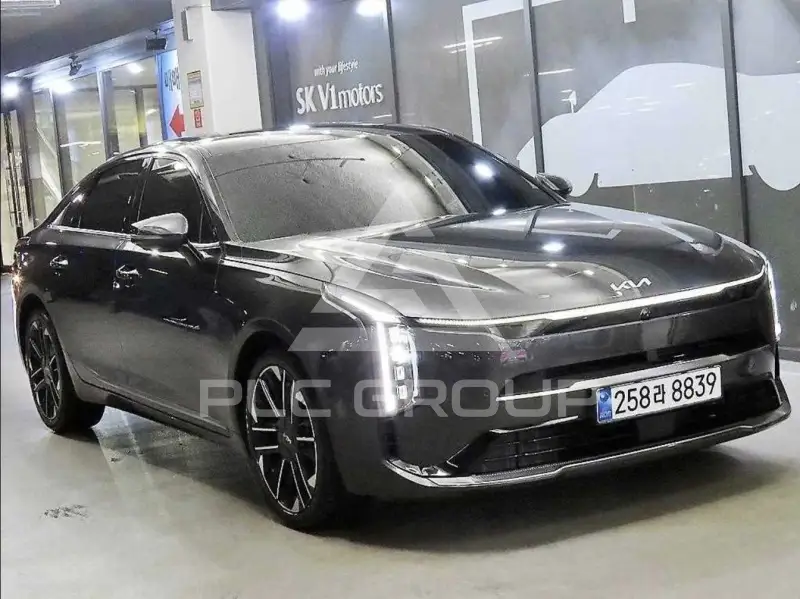 2025 KIA K8