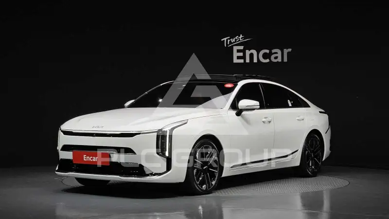 2025 KIA K8