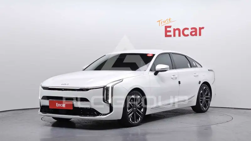2025 KIA K8