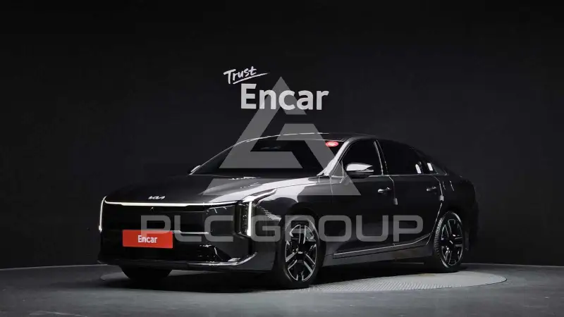 2025 KIA K8