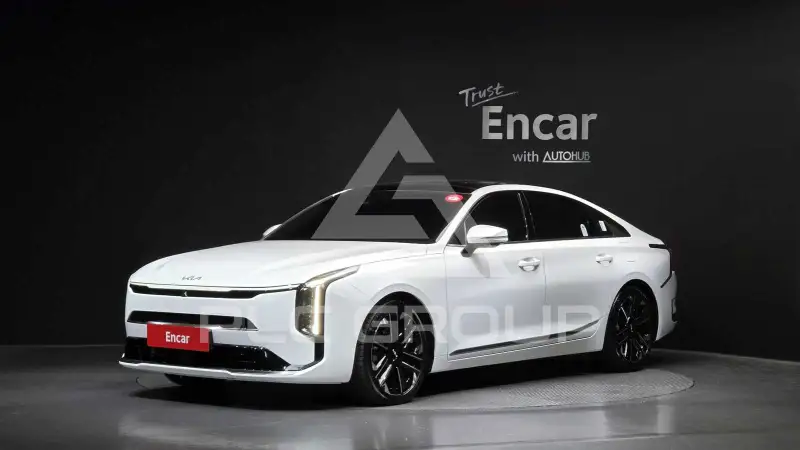 2025 KIA K8