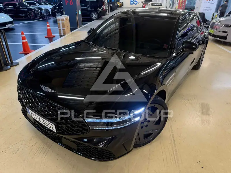 2025 Genesis G90