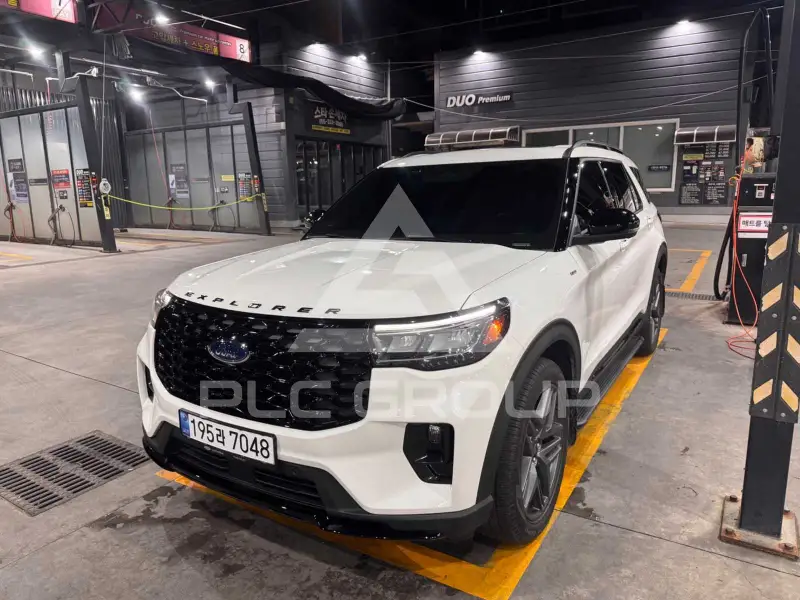 2025 Ford Explorer