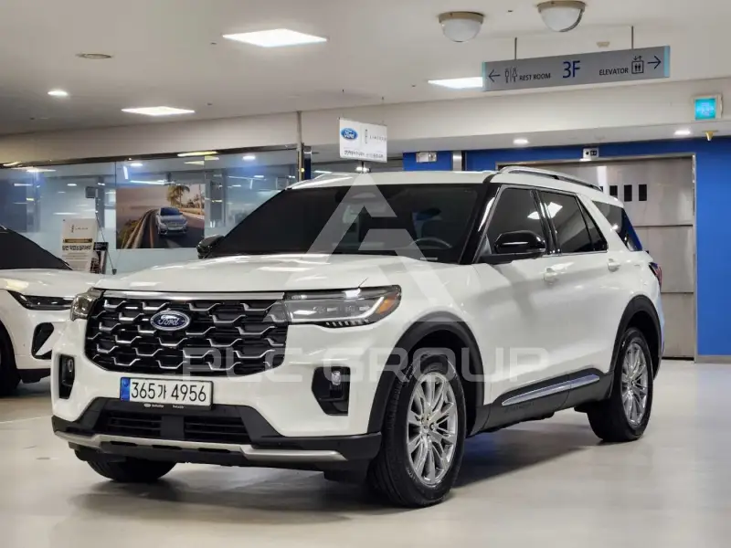 2025 Ford Explorer