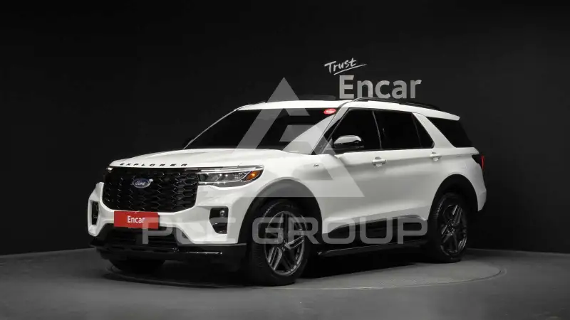2025 Ford Explorer