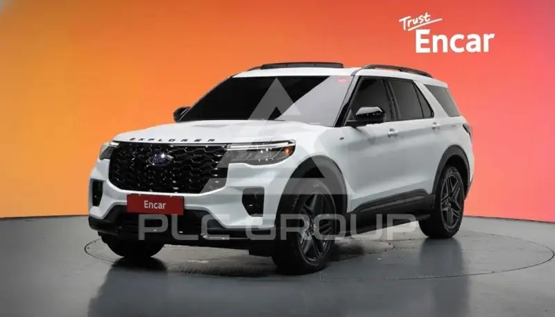 2025 Ford Explorer