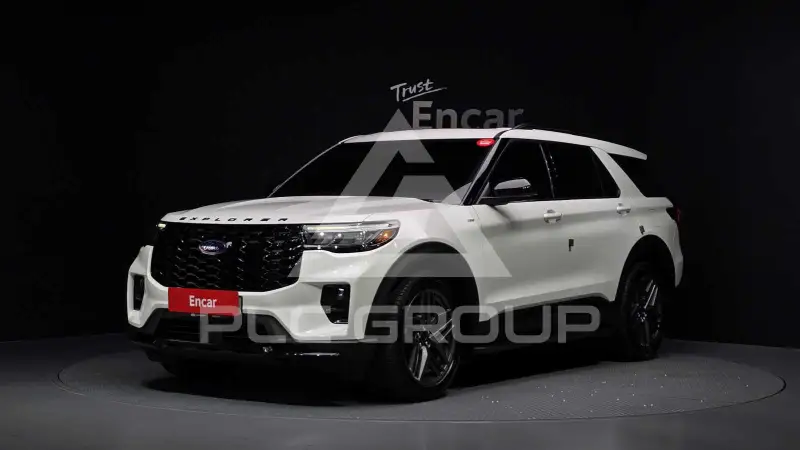 2025 Ford Explorer
