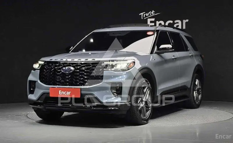 2025 Ford Explorer