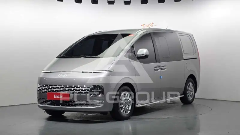2025 Hyundai Staria