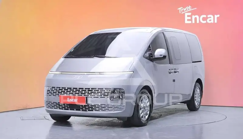 2025 Hyundai Staria