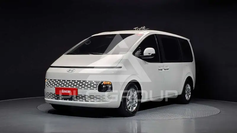 2025 Hyundai Staria