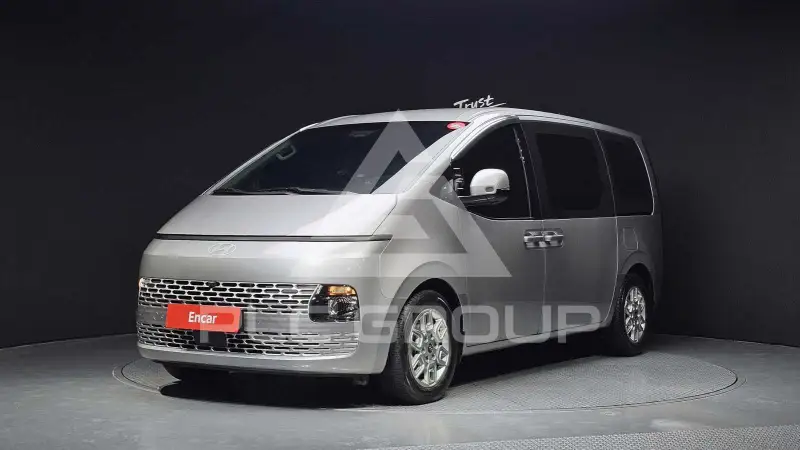 2025 Hyundai Staria