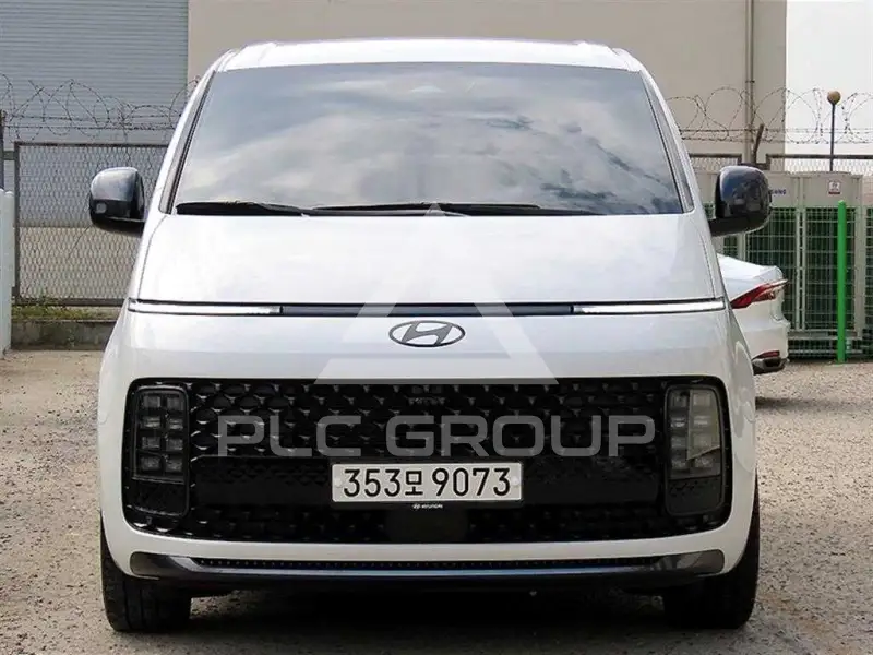 2025 Hyundai Staria