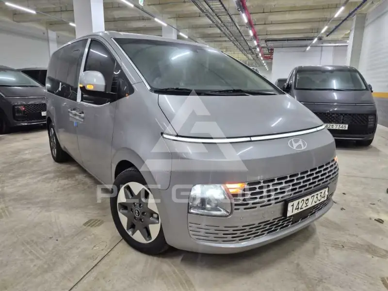2025 Hyundai Staria