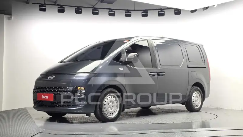 2025 Hyundai Staria