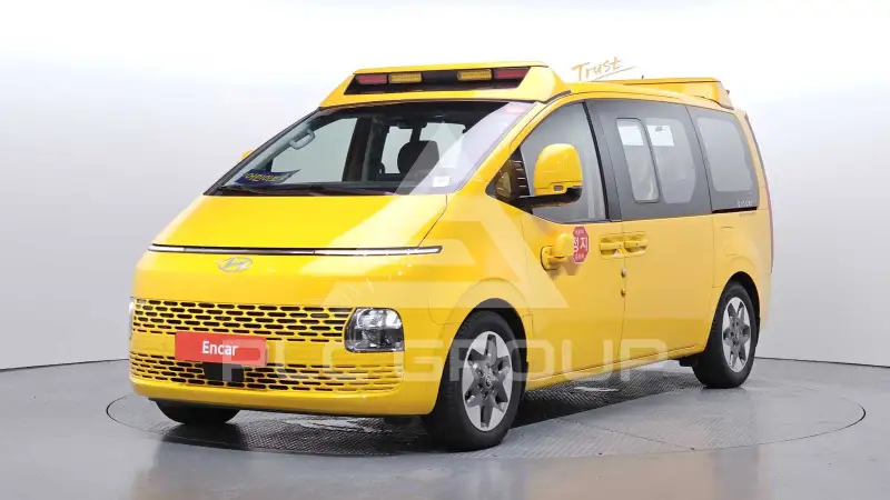 2025 Hyundai Staria
