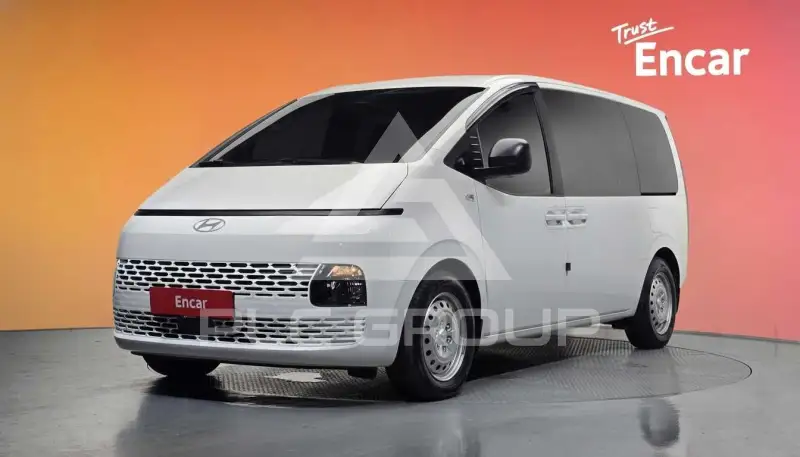2025 Hyundai Staria