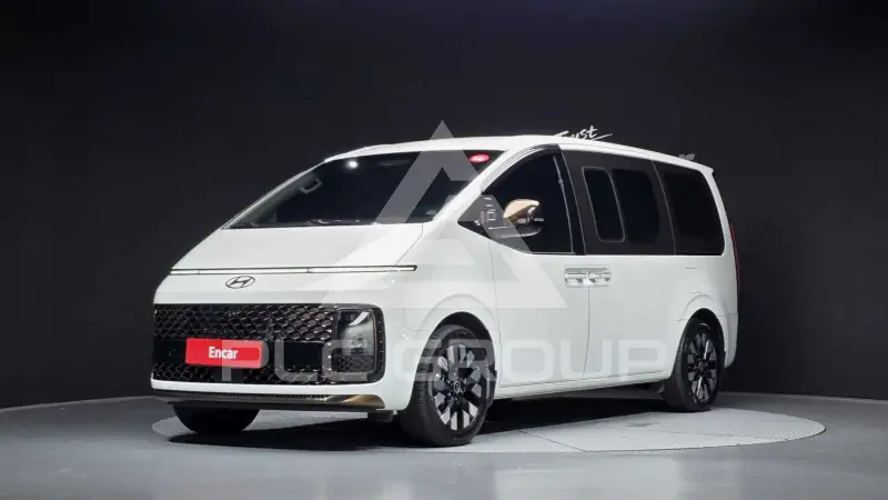 2025 Hyundai Staria