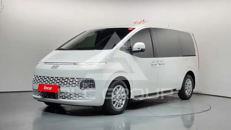 2025 Hyundai Staria