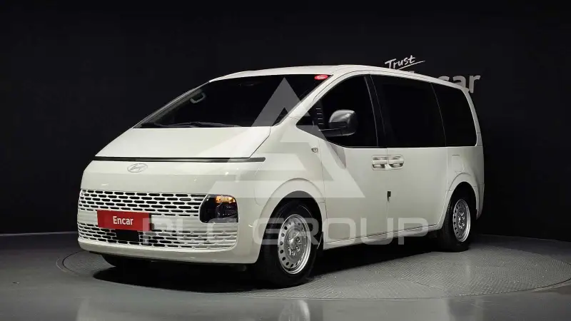 2025 Hyundai Staria