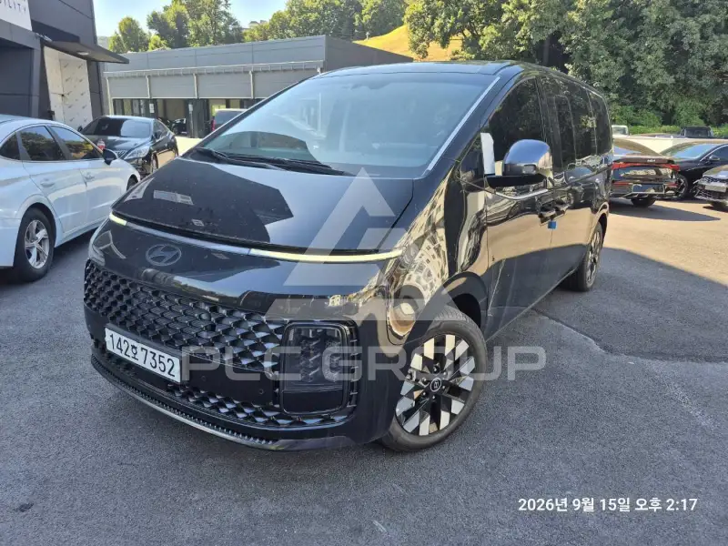 2025 Hyundai Staria