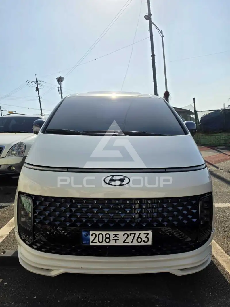 2025 Hyundai Staria