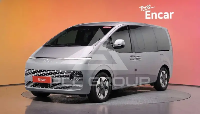 2025 Hyundai Staria
