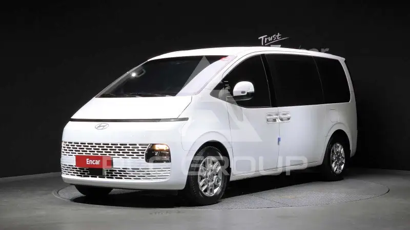 2025 Hyundai Staria