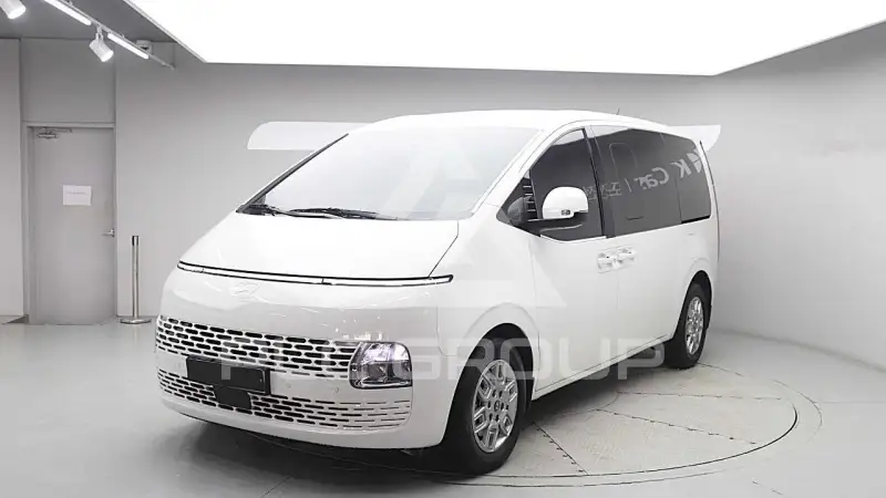 2025 Hyundai Staria