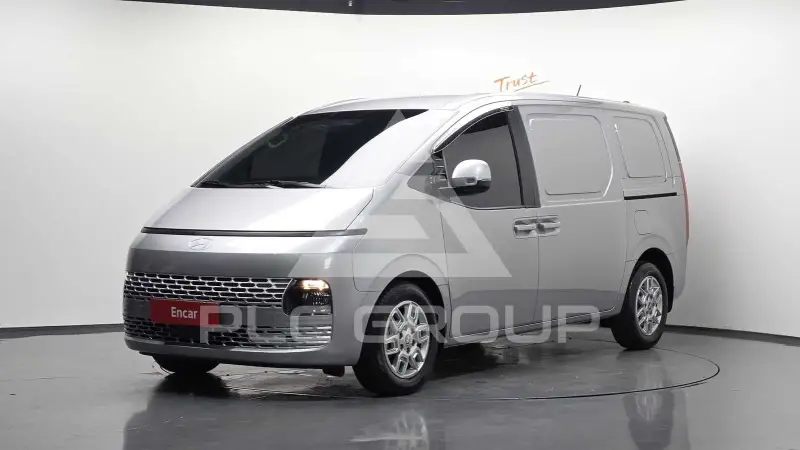 2025 Hyundai Staria