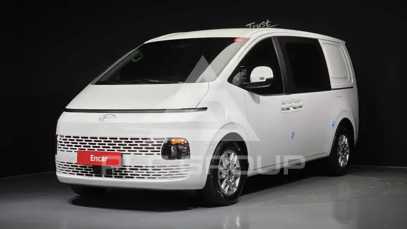 2025 Hyundai Staria
