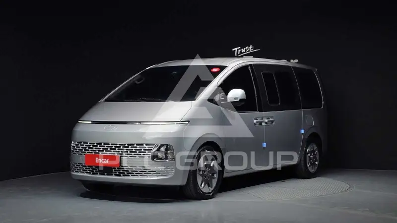 2025 Hyundai Staria