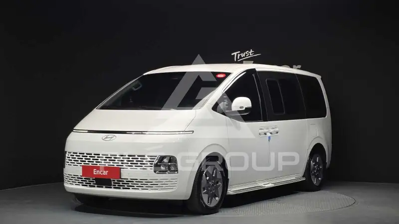 2025 Hyundai Staria