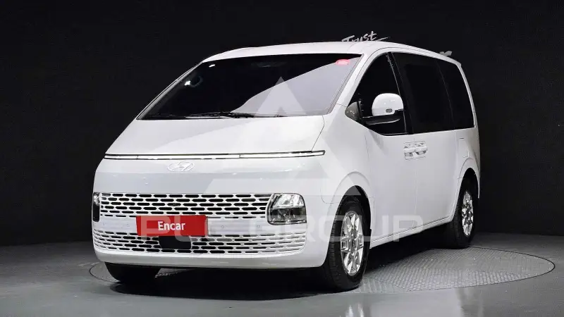 2025 Hyundai Staria