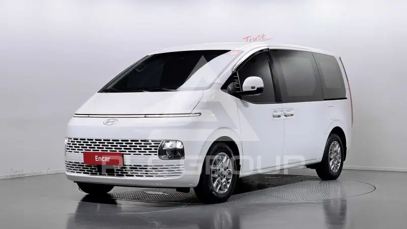 2025 Hyundai Staria