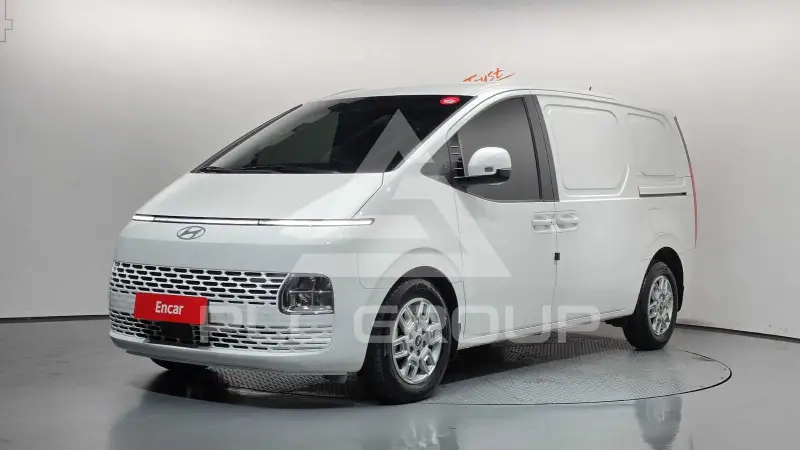 2025 Hyundai Staria