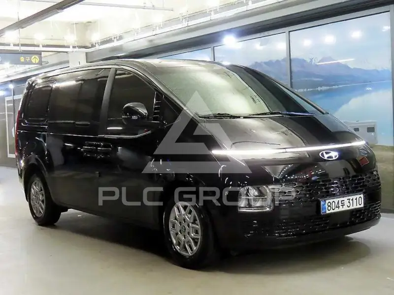 2025 Hyundai Staria