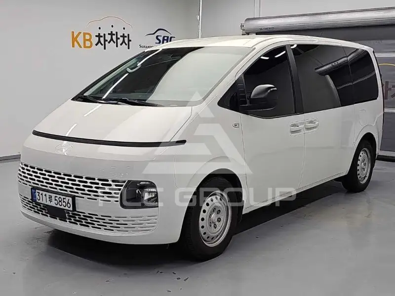 2025 Hyundai Staria