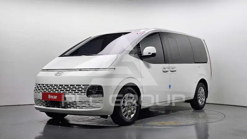 2025 Hyundai Staria
