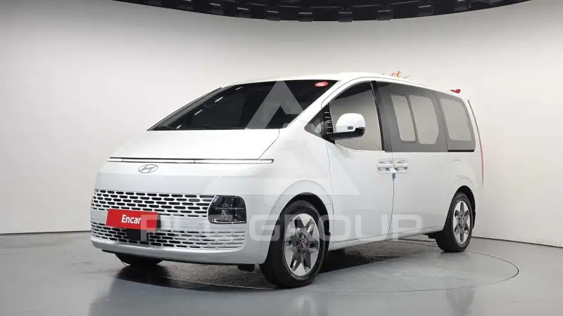 2025 Hyundai Staria