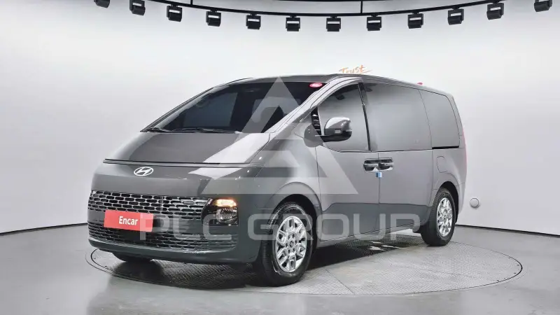 2025 Hyundai Staria