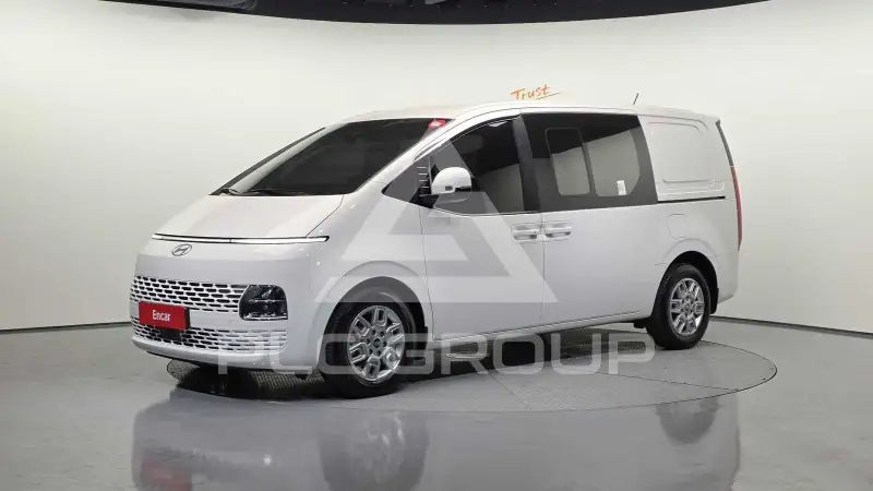 2025 Hyundai Staria